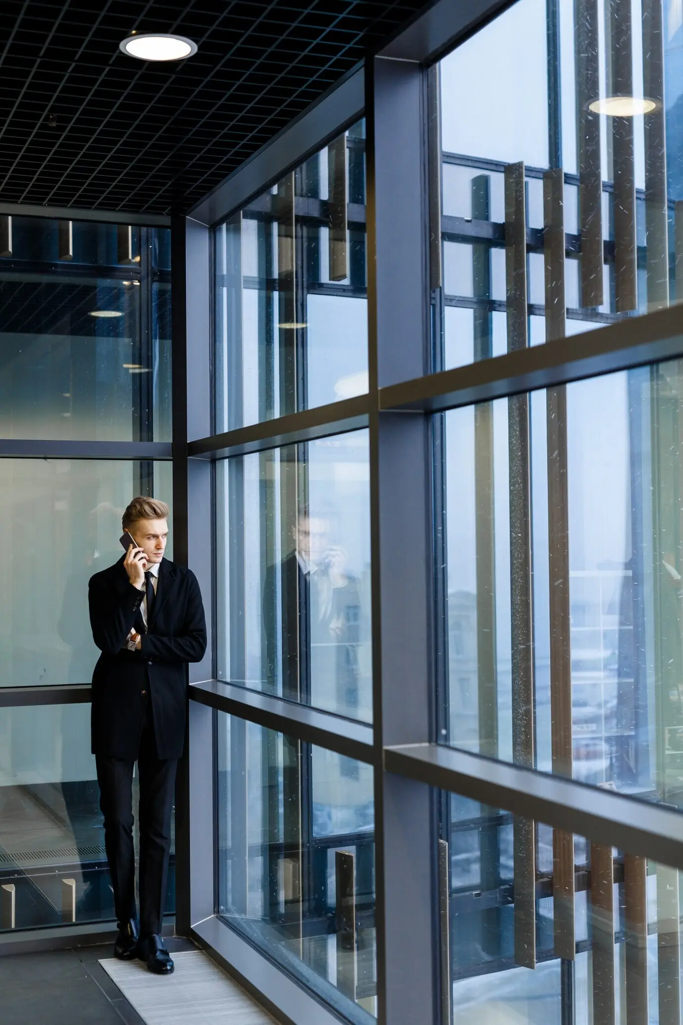 Please provide the original description you want rephrased.